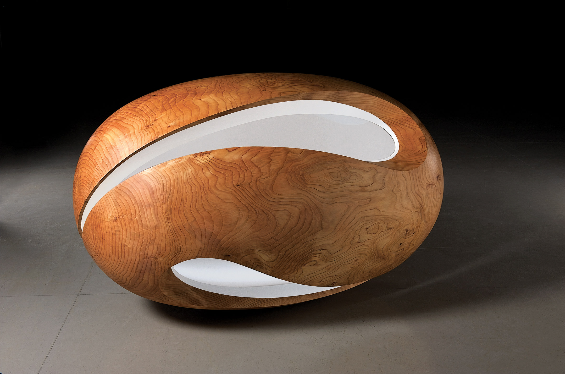 Gianpietro Carlesso, Curvatura Dodici – Lapsus, 2010, wood and corian, 120 x 120 x 80 cm