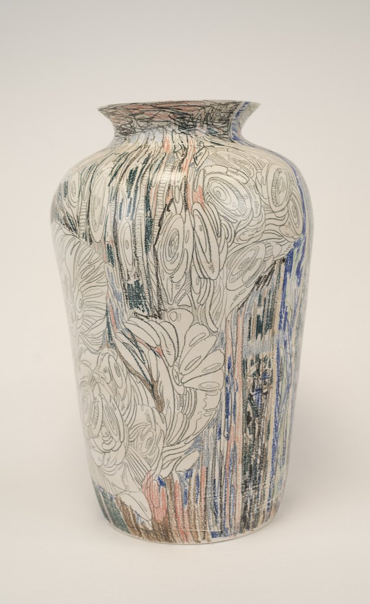 Edward Hongyi, At Long as Love, 2023, ceramics, 35 cm (h)